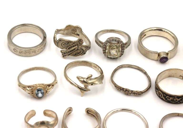 Group lot of Vintage 925 sterling silver rings