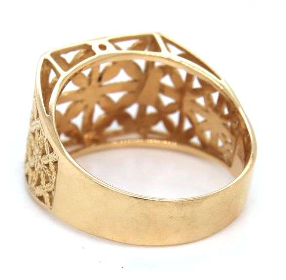 Attractive 18K YG Italian Made Contemporary Ring