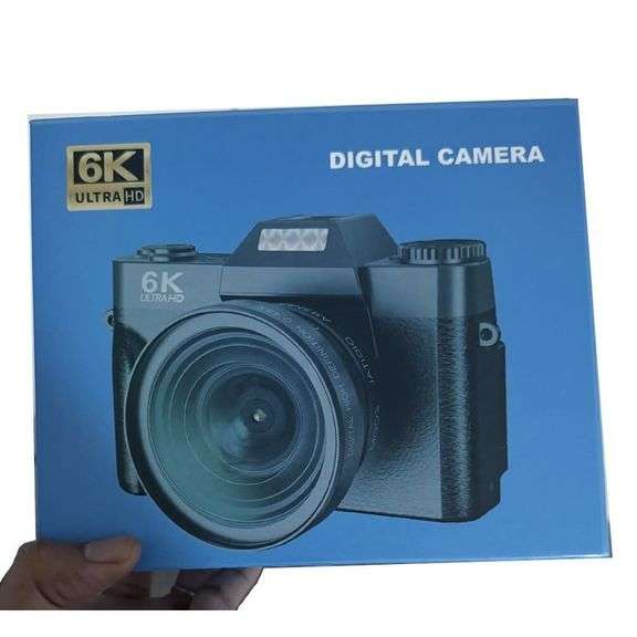 Digital Vlogging Camera 64MP with Flip Screen