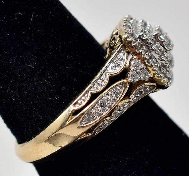 Stunning 10K Yellow Gold Diamond Cluster Ring