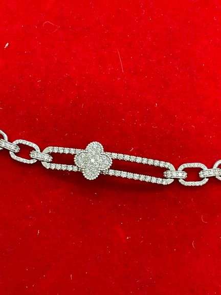 CERTIFIED BRAND NEW 14K GOLD AND DIAMOND SLIDING CLOVER BRACELET