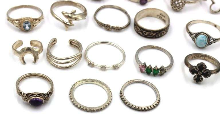 Group lot of Vintage 925 sterling silver rings