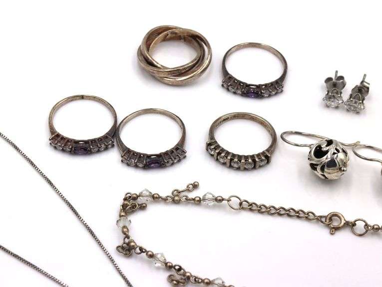 Group lot of Vintage 925 sterling silver mixed jewelry