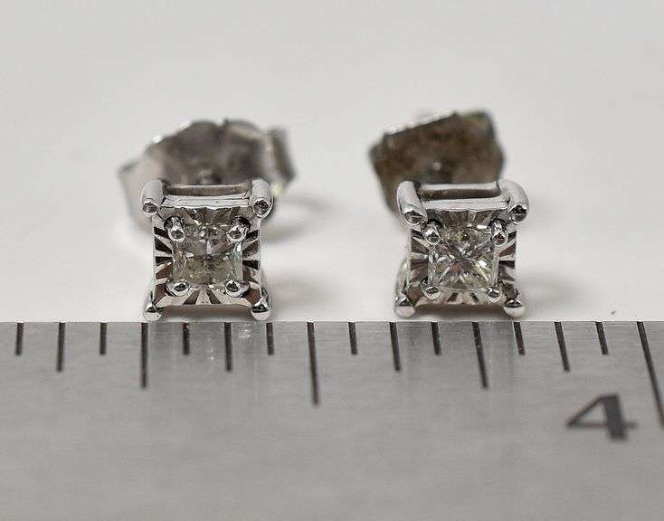 Sterling Silver Diamond Stud Earrings