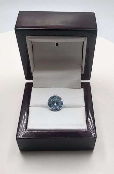7.5 Carat Blue Sky natural Topaz