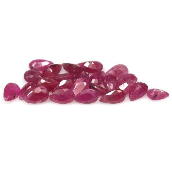 Simply gorgeous 6.93ct reddish pink Ruby set