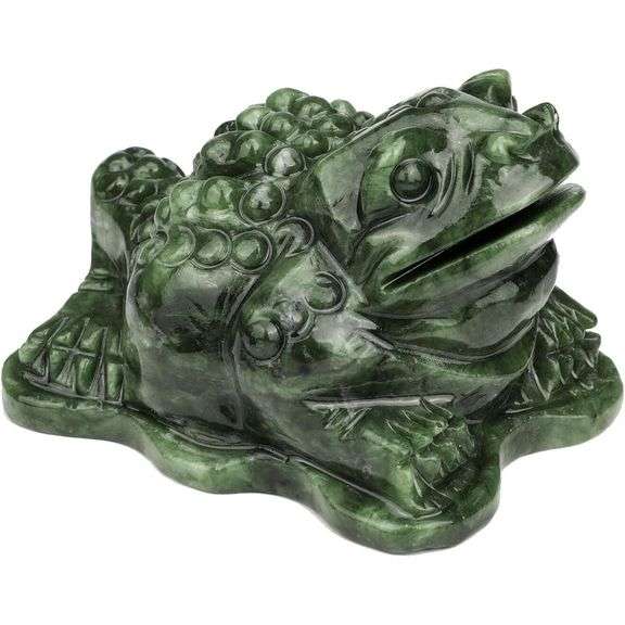 Hand-Carved Jade Money Frog for Wealth and Luck