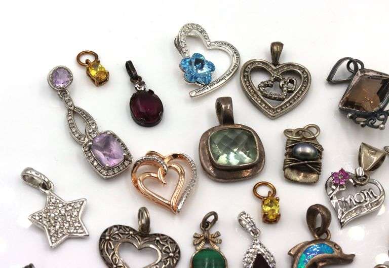 Group lot of Vintage 925 sterling silver pendants
