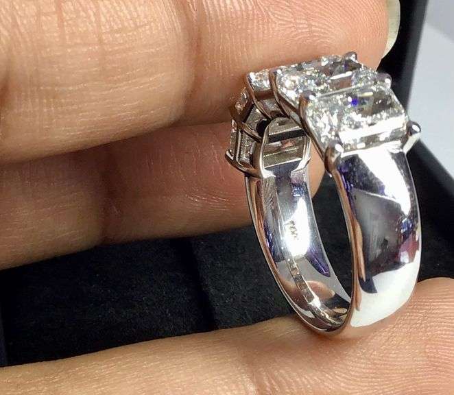 14K White Gold Radiant Cut Lab Diamond Ring