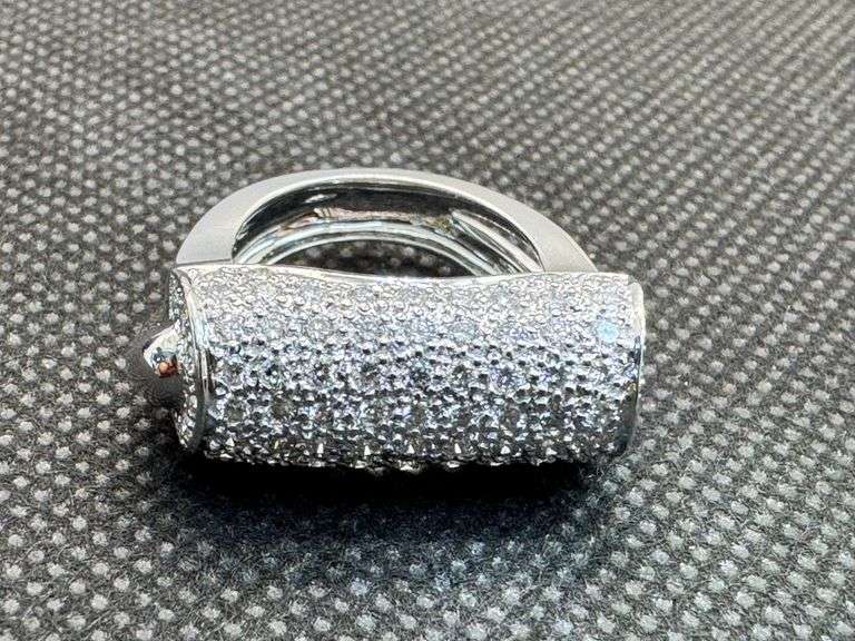 14K White Gold Diamond Cluster Ring