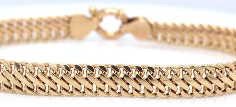 Easy to Wear 14k Yellow Gold Bracelet