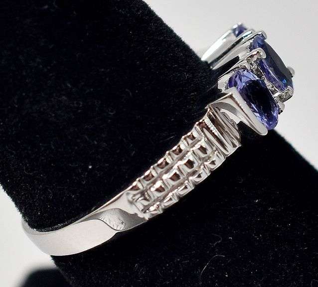 Stunning 14k White Gold Purple Iolite Gemstone Ring