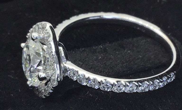 14K White Gold Round Brilliant Cut Diamond Ring