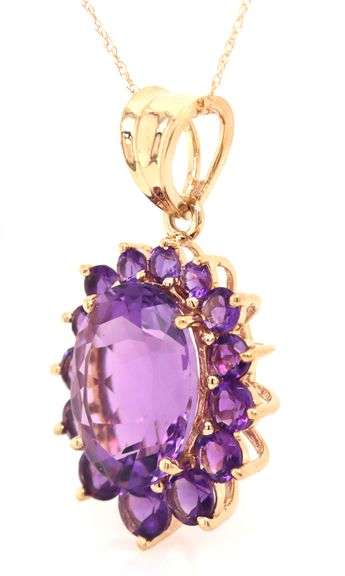 14kt Yellow gold 9.50ctw amethyst cluster pendant on chain