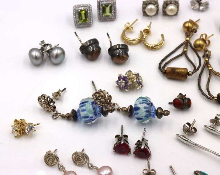 Vintage 925 sterling silver group lot of earrings