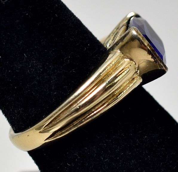 Amethyst Gemstone Ring in Vermeil Sterling Silver