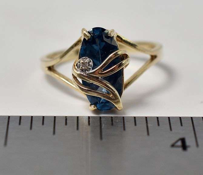 Beautiful 10K Yellow Gold London Blue Topaz Gemstone and Diamond Ring