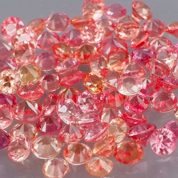 Full fire! 3.91ct top orange Sapphire set
