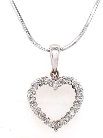 14kt White gold diamond heart shaped pendant on chain
