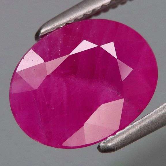 Simply amazing 2.35ct REAL Burmese Ruby!