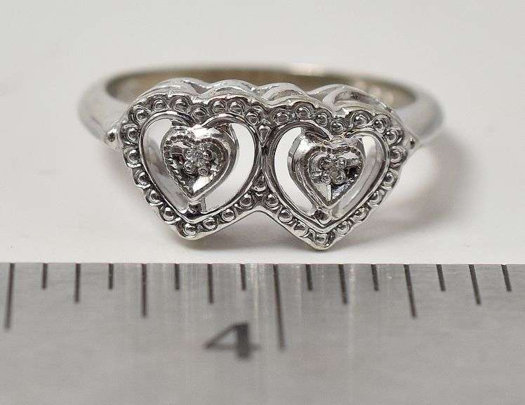 Loving 10K White Gold Diamond Heart Ring