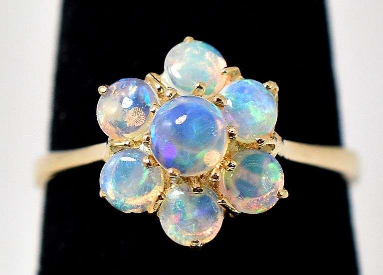 Stunning 14K Yellow Gold Opal Gemstone Ring