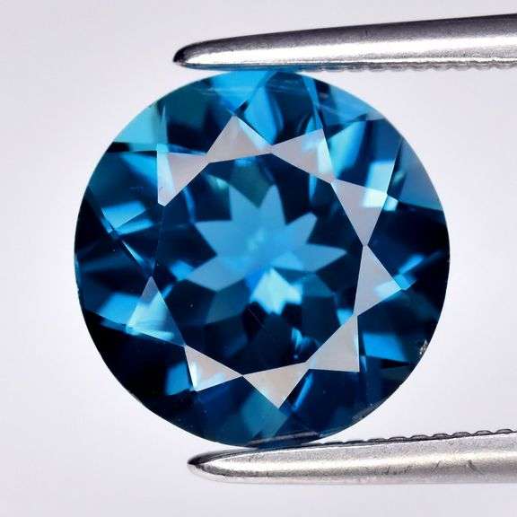 Top London blue 2.79ct Brazilian Topaz solitaire