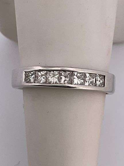 CERTIFIED BRAND NEW 14K WHITE GOLD DIAMOND BAND
