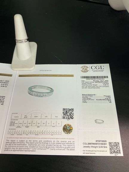 CERTIFIED BRAND NEW 14K WHITE GOLD DIAMOND BAND