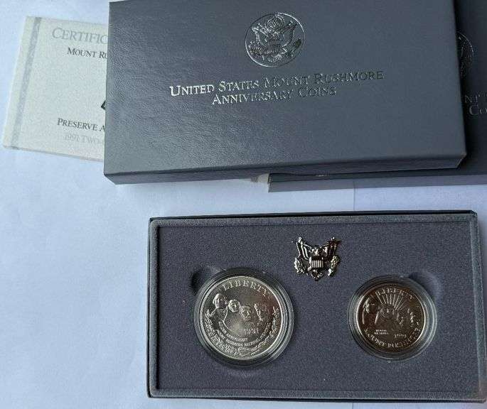 1991 Mount Rushmore Silver Dollar & Half Unc Set with Box Papers