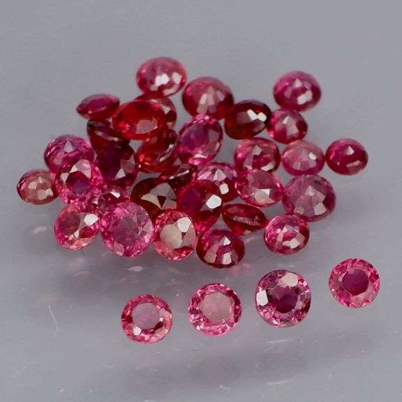 Untreated! Rare color! 2.84ct Imperial red Sapphire set!!!