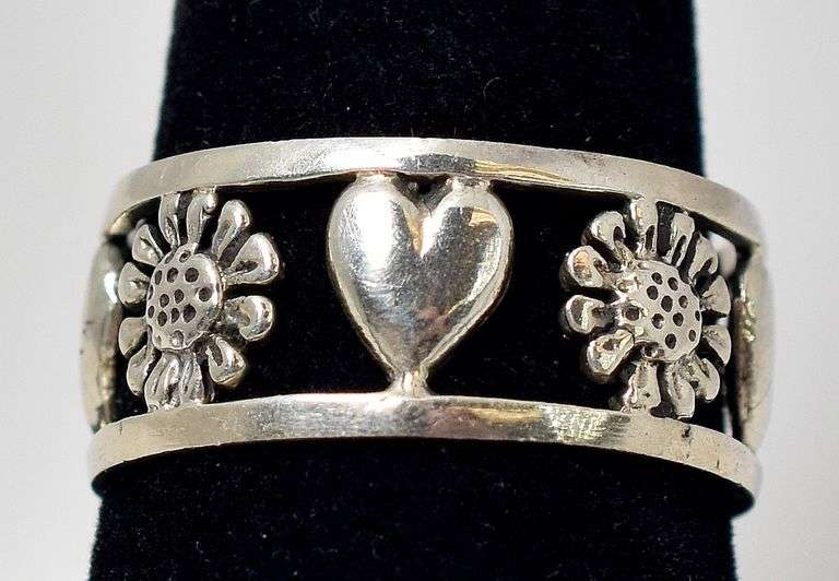 1/4 Inch Wide Heart and Flower Sterling Silver Band