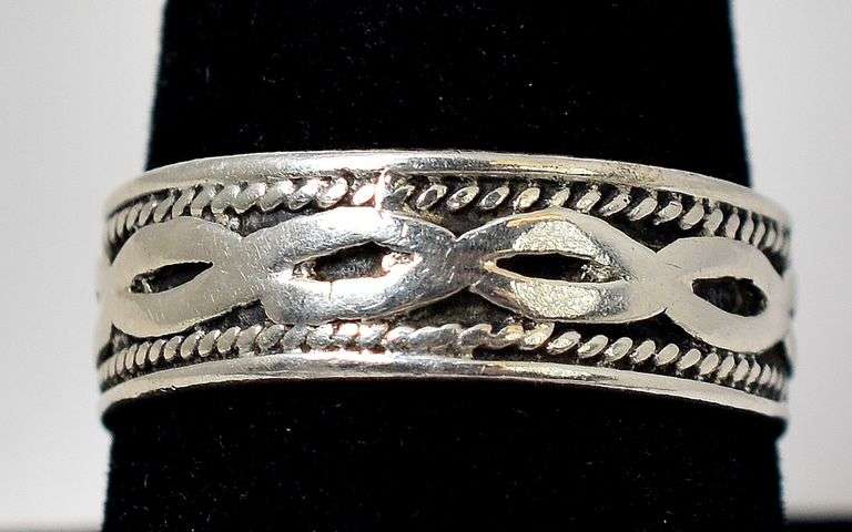 Sterling Silver Band Ring