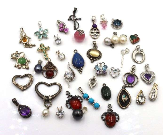 Group lot of Vintage 925 sterling silver pendants