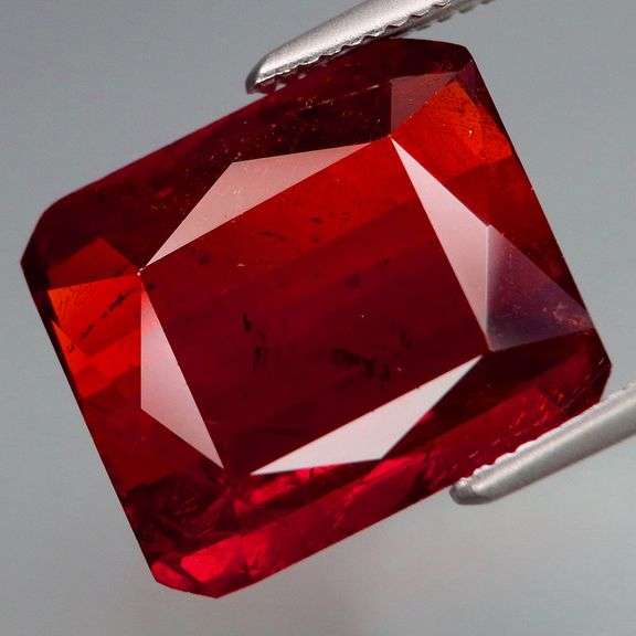 Top sunset orange! 9.13ct Spessartite Garnet!