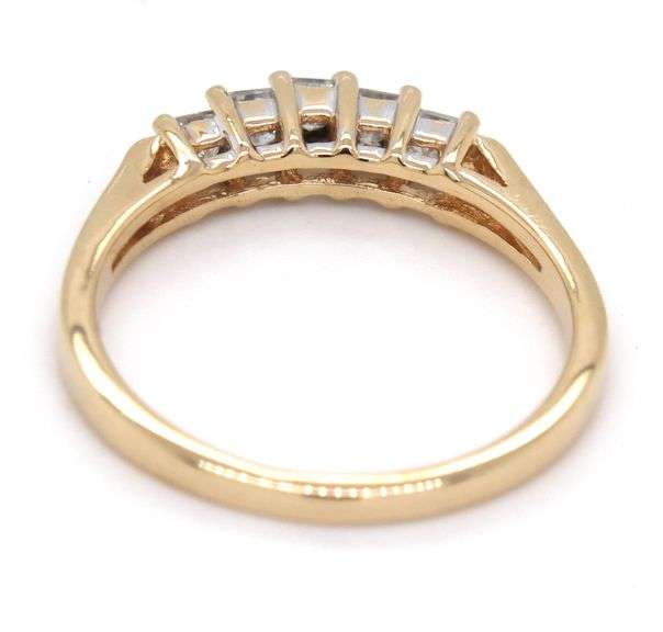 14kt Yellow gold 0.25ctw princess cut diamond band