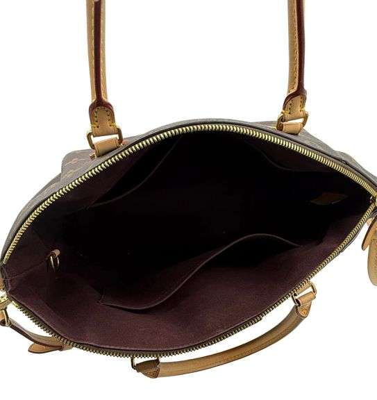 Louis Vuitton Turenne GM shoulder bag with leather strap