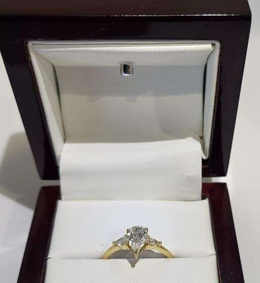 1.85ctw F, VVS1 lab grown diamond with 14k gold ring