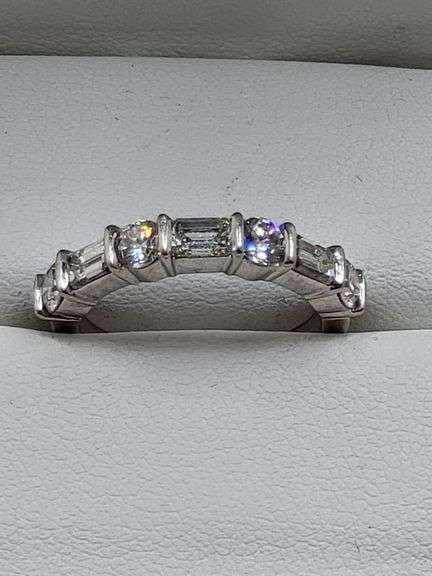 Luxurious Emerald Cut & Round Brilliant Diamond Band - G Color, VS Included, 0.950 Platinum" size 5.