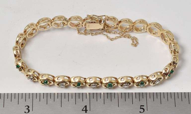 Elegant 14K Yellow Gold Emerald  and Diamond Bracelet
