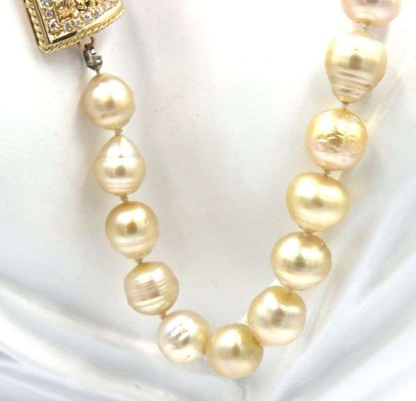 Baroque pearl and diamond graduated necklace
