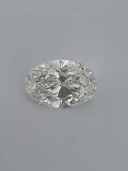 I.G.I CERTIFIED 2.50 CARAT OVAL SHAPED LAB GROWN DIAMOND