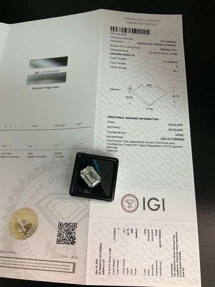 I.G.I CERIFIED LAB GROWN DIAMOND