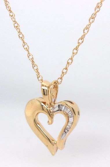 14kt Yellow gold baguette open heart shaped pendant on chain