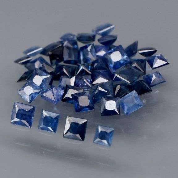 Heated only! 5.36ct pure ink blue Sapphire set from Madagascar