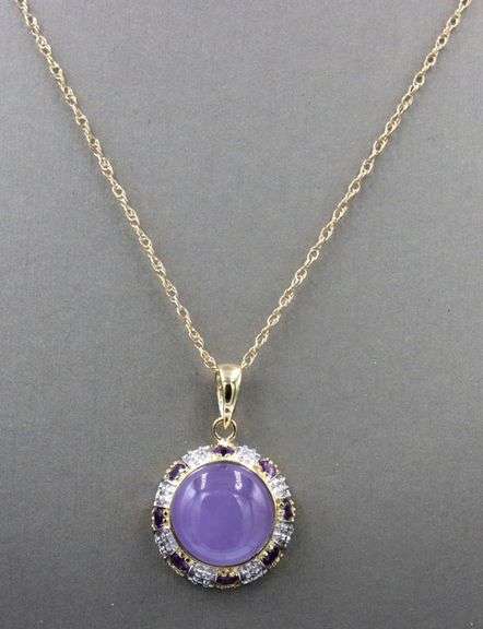 14kt Yellow gold Lavender Jade and amethyst pendant on chain