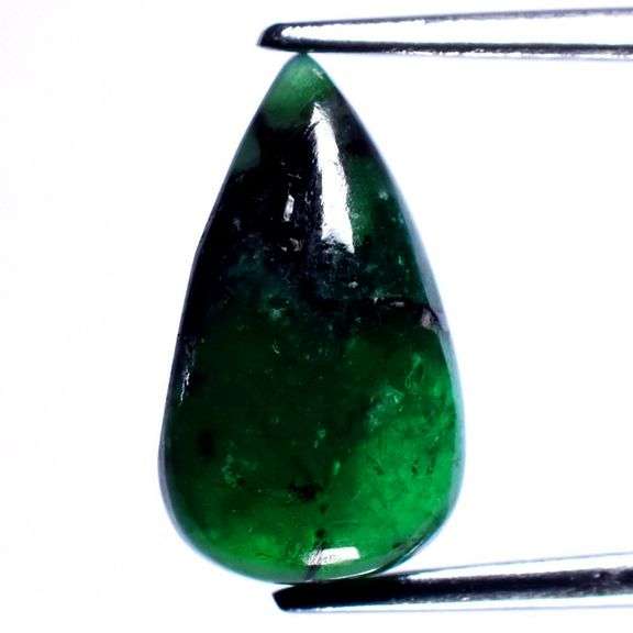 Elegant 2.40ct black and green Emerald cabochon