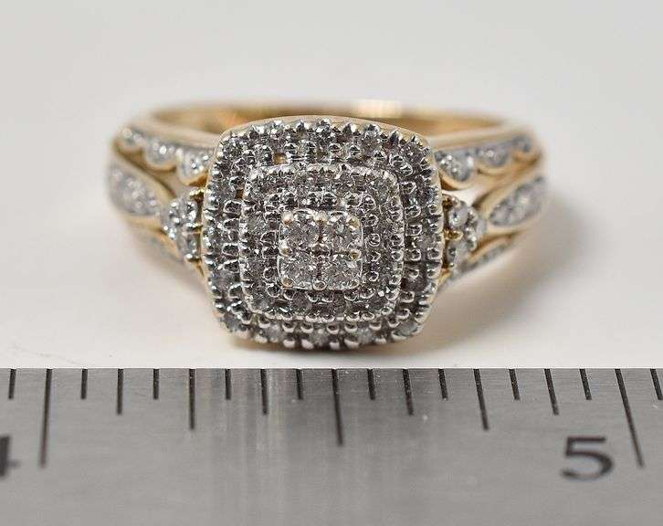 Stunning 10K Yellow Gold Diamond Cluster Ring
