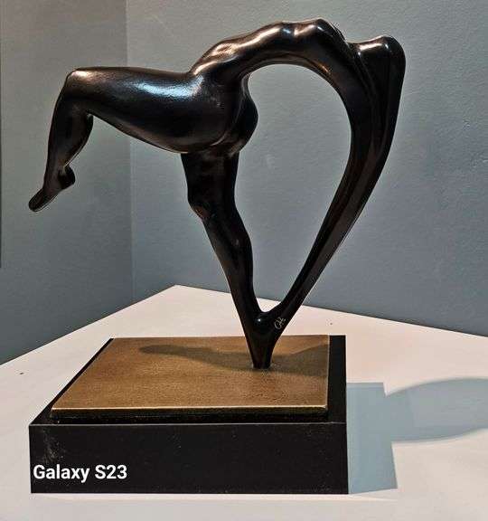 Dreamlike piece by Gila Hamzani Gila Hamzani Dance of Life
