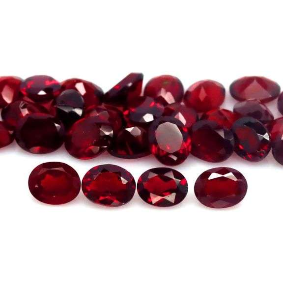 Mozambique Garnets for days! 32 pieces weighing 14.07 carats!
